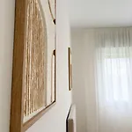 Apartament Elegant With Pool And Parking By Bebalmy *