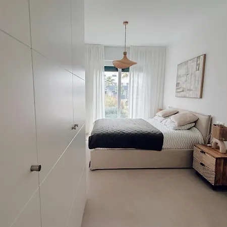 Apartament Elegant With Pool And Parking By Bebalmy *